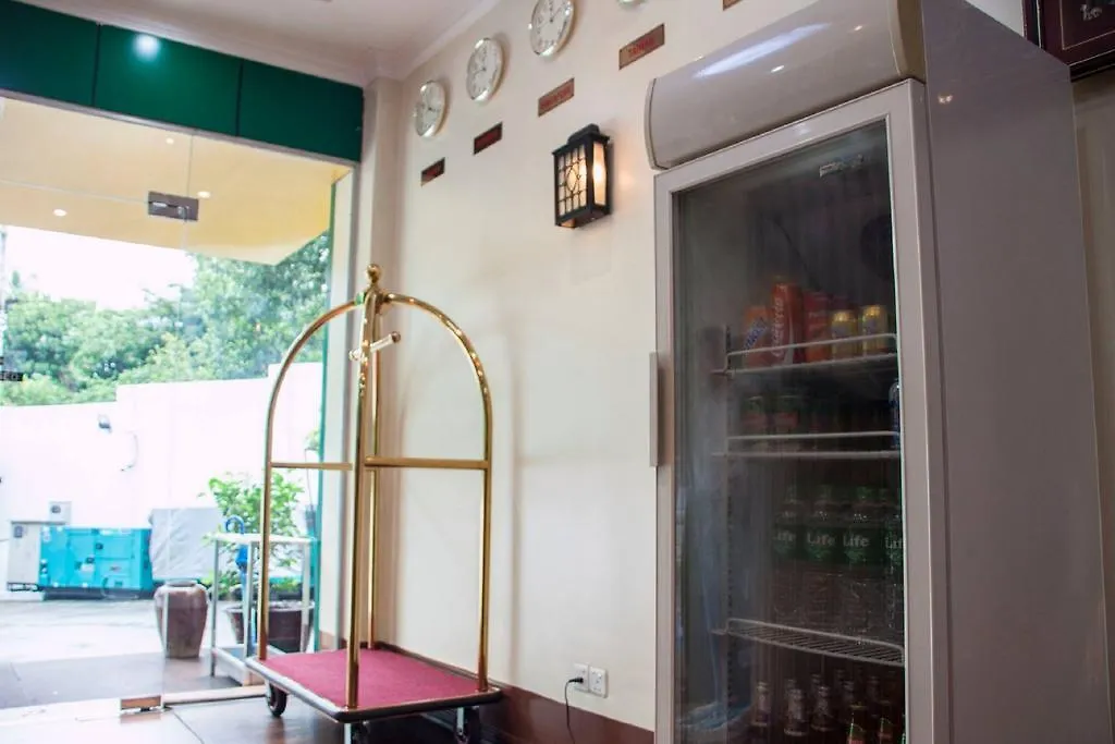 Fame Hotel Rangun 2*,  Birma